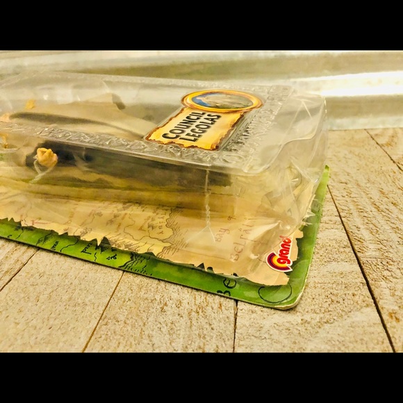 Lord Of The Rings - Council Legolas Action Figure - Picture 5 of 7